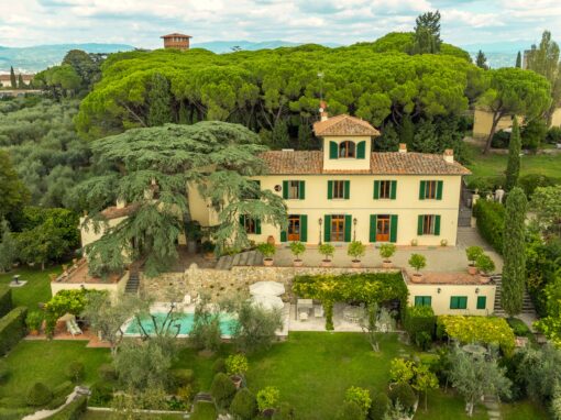 MAGNIFICA VILLA STORICA CON PISCINA